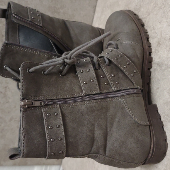 Rampage Boots - Picture 6 of 9
